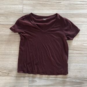 Women Old navy tee size S